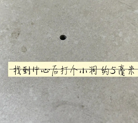 峰峰矿瓷砖空鼓维修公司专业解答在瓷砖铺贴过程中，如果砂料搅拌不均匀，将会带来以下问题